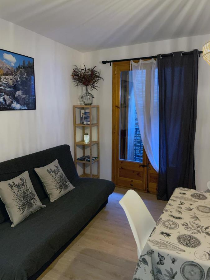 Apartaments Albinana Llavorsí Buitenkant foto